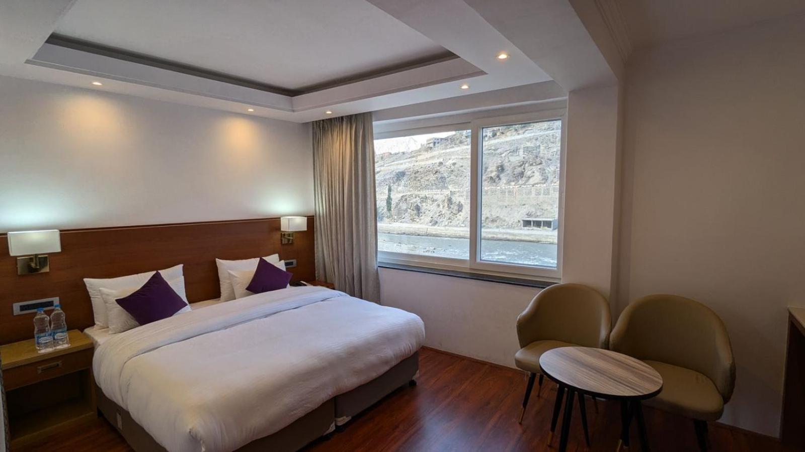 Hotel The Haven Kargil Exterior photo